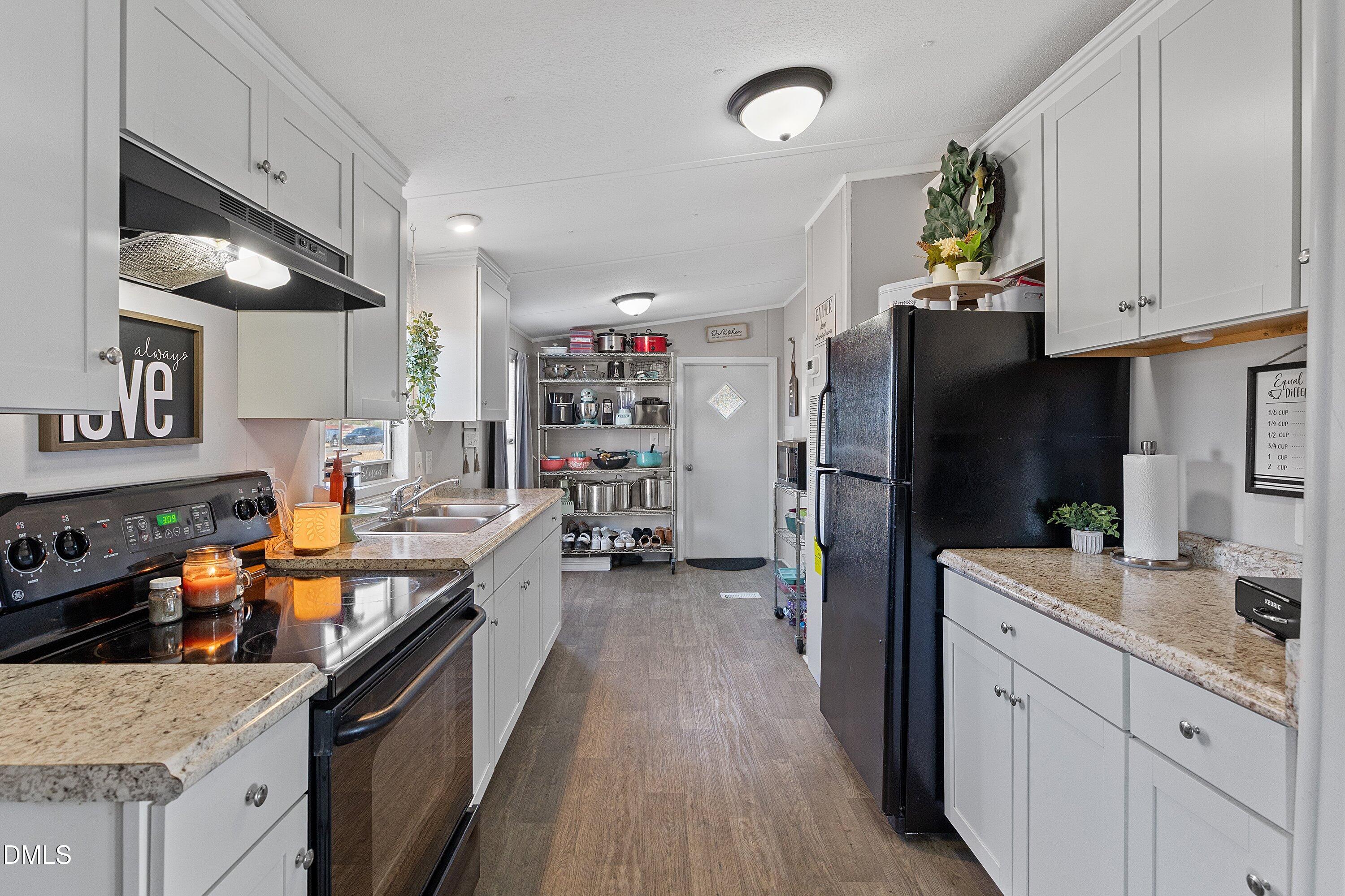 11022 Highway 222 Middlesex, NC 27557 - Photo 7 of 40 21-11022 NC-222 _0485