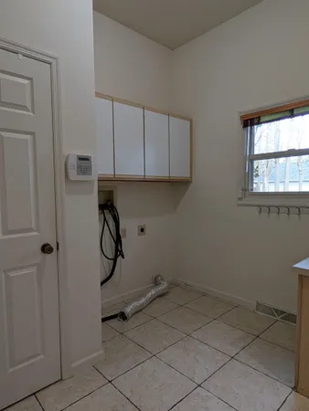 $240,000 | 3447 Daren Drive, Freeport, IL 61032