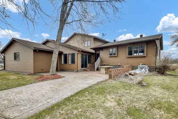 $385,000 | 17473 Fairway Circle, Cold Spring, MN 56320