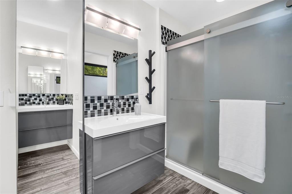 810 Warren Road Lutz, FL 33548 - Photo 27 of 68 Gallery Image 27