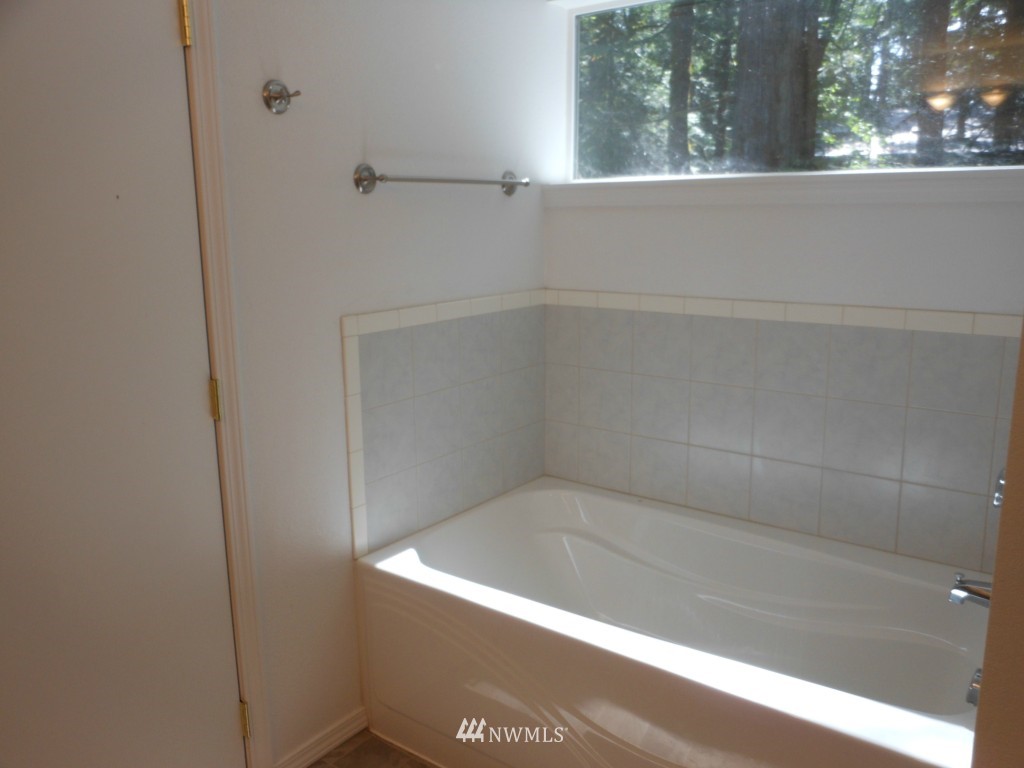 166 East Nantucket Road Shelton, WA 98584 - Photo 11 of 14 Gallery Image 11