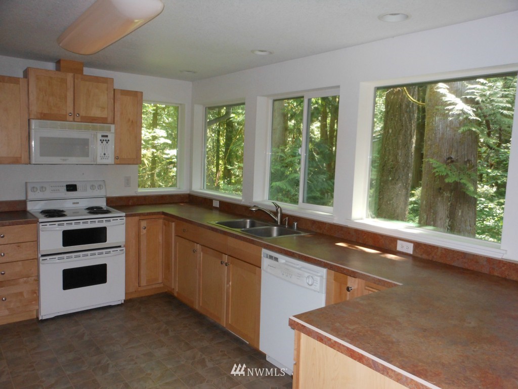 166 East Nantucket Road Shelton, WA 98584 - Photo 4 of 14 Gallery Image 4