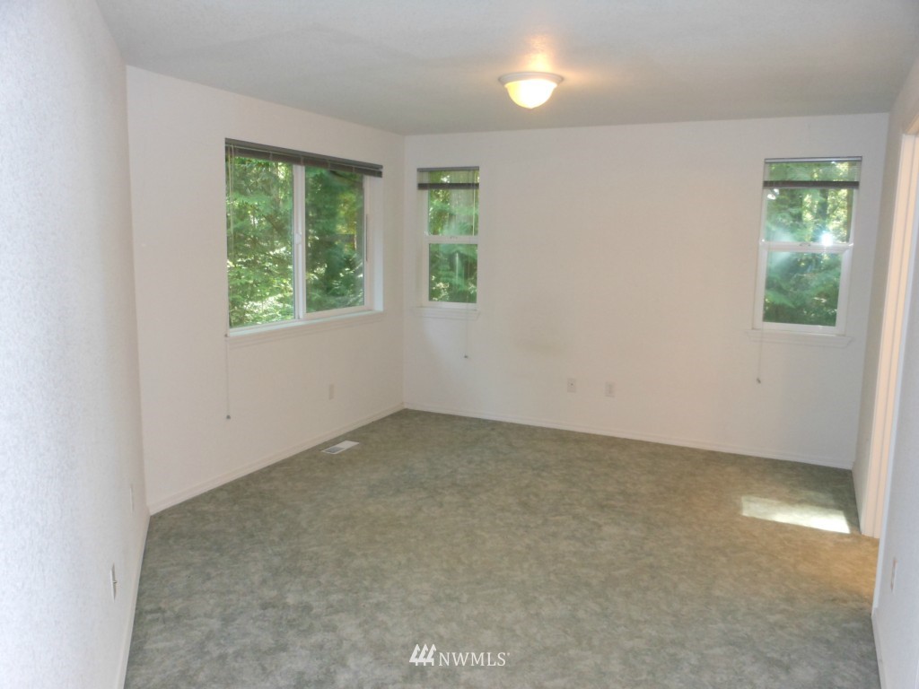 166 East Nantucket Road Shelton, WA 98584 - Photo 8 of 14 Gallery Image 8