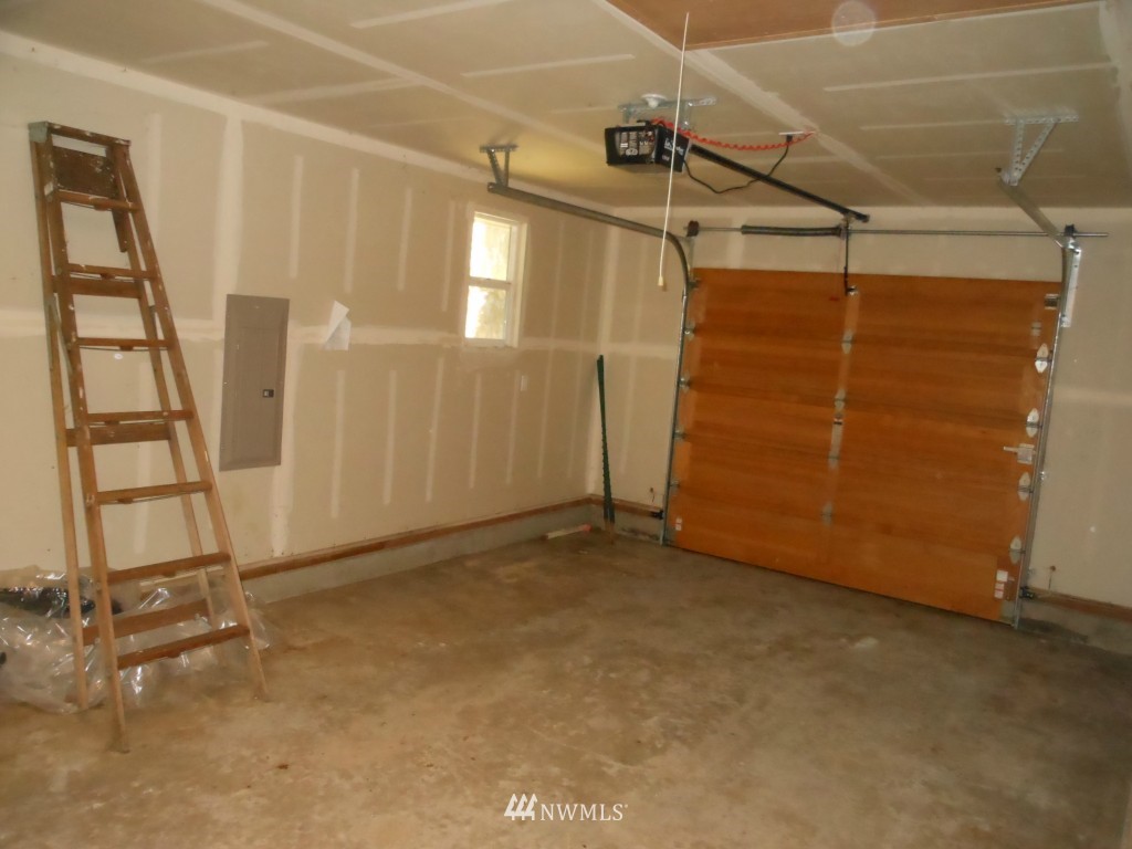 166 East Nantucket Road Shelton, WA 98584 - Photo 10 of 14 Gallery Image 10