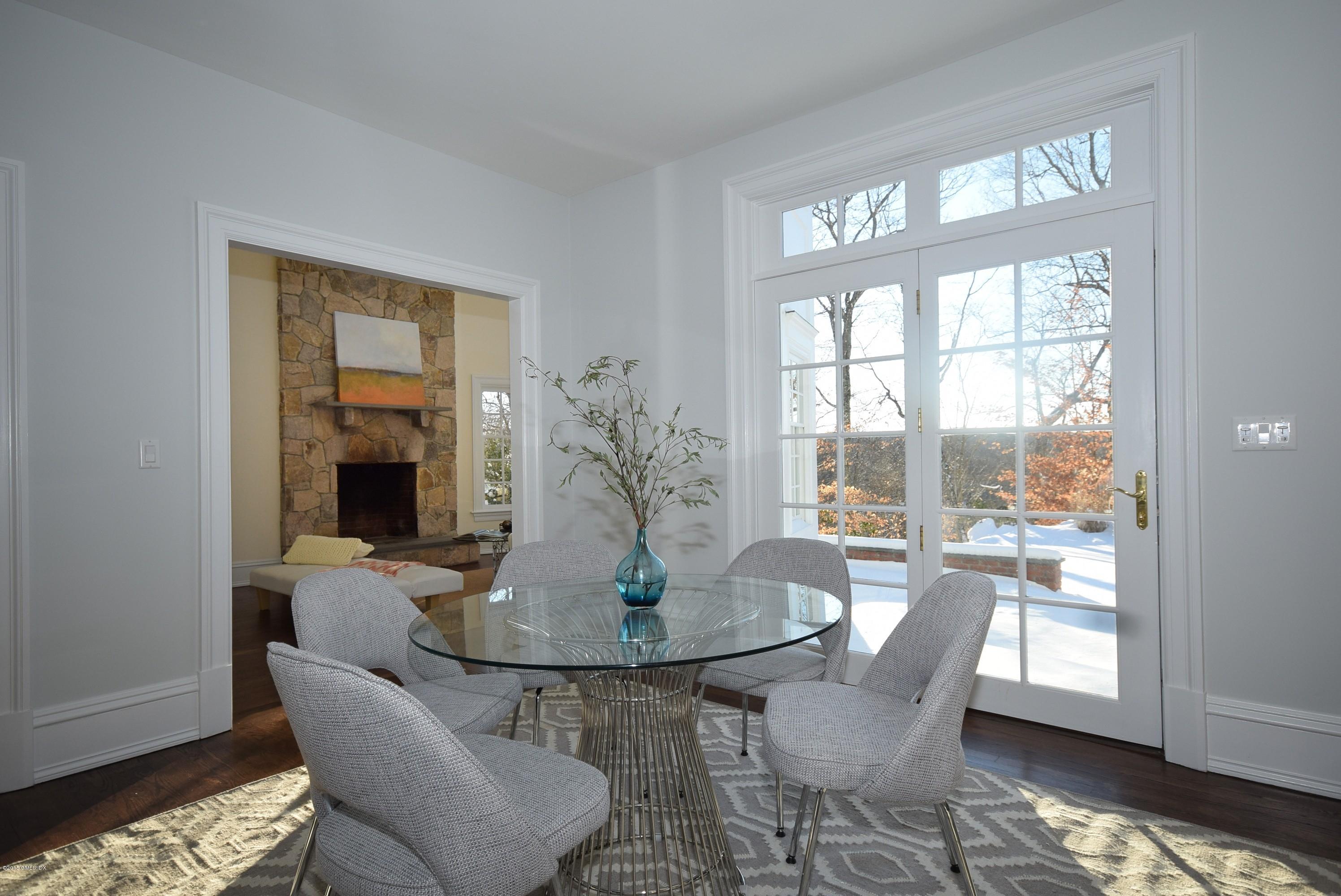 184 Lukes Wood Road New Canaan, CT 06840 - Photo 11 of 23 99073673-11