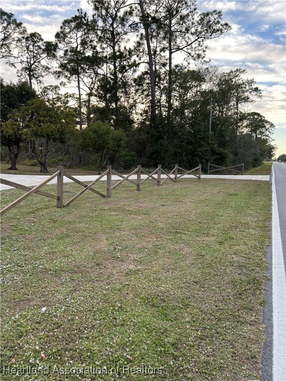 3505 Golfview Road Sebring, FL 33875 - Photo 2 of 50 a view of outdoor space with garden view