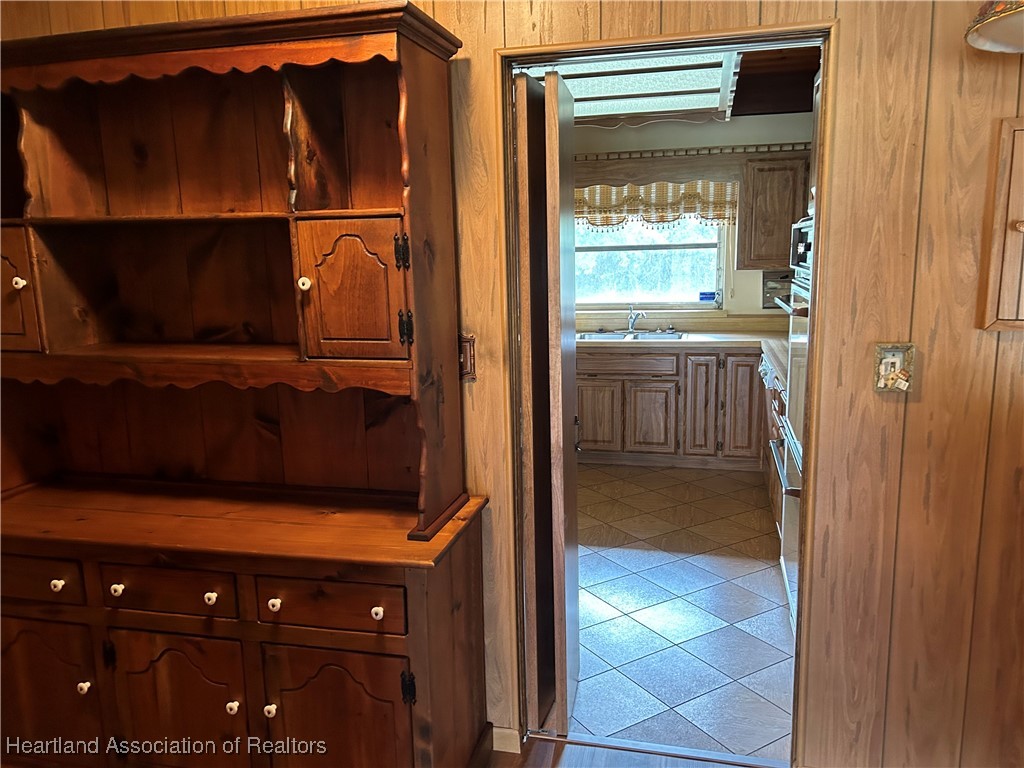 3505 Golfview Road Sebring, FL 33875 - Photo 10 of 50 a view of storage and utility room
