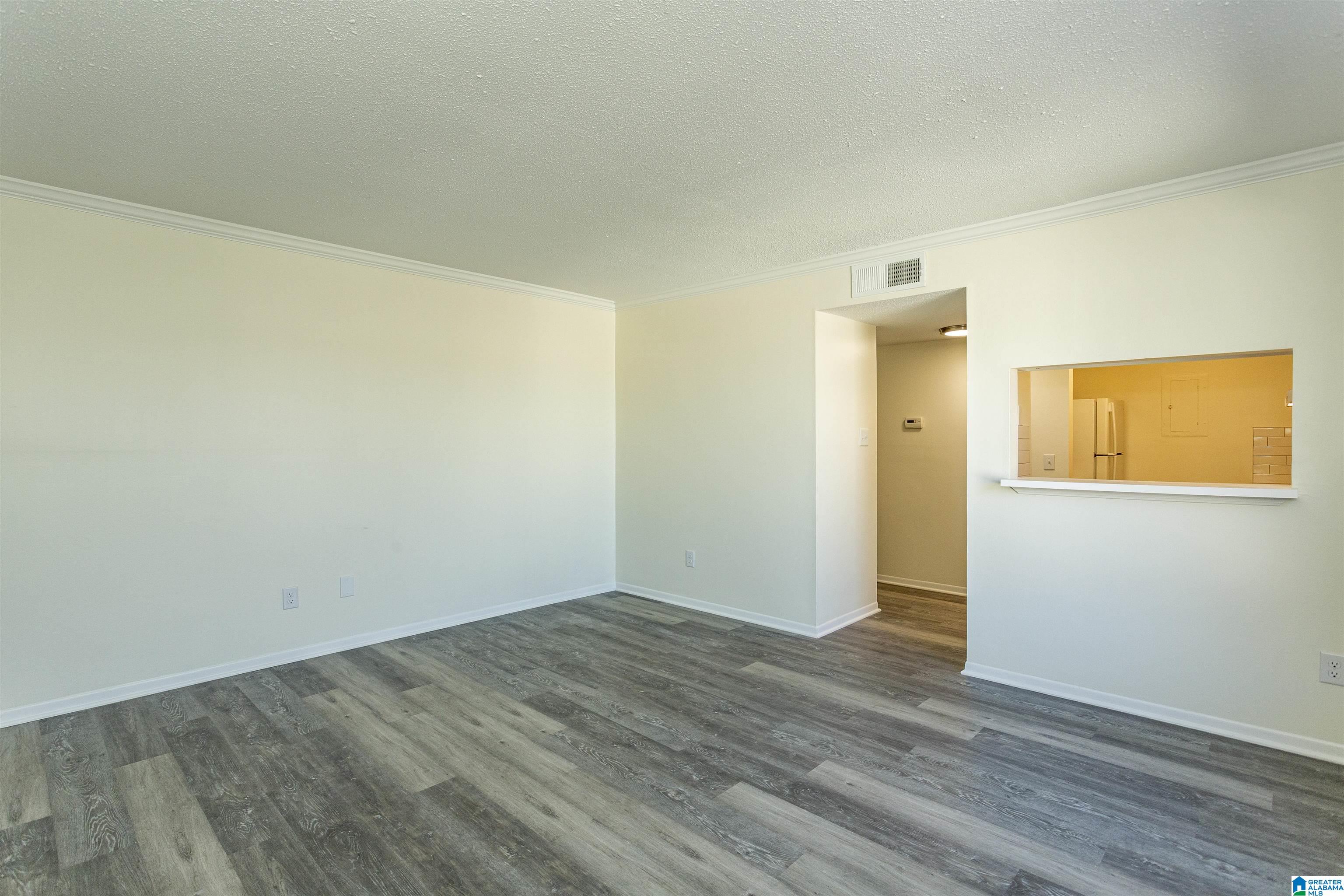 3350 Altamont Road South, Unit D17 Birmingham, AL 35205 - Photo 2 of 33