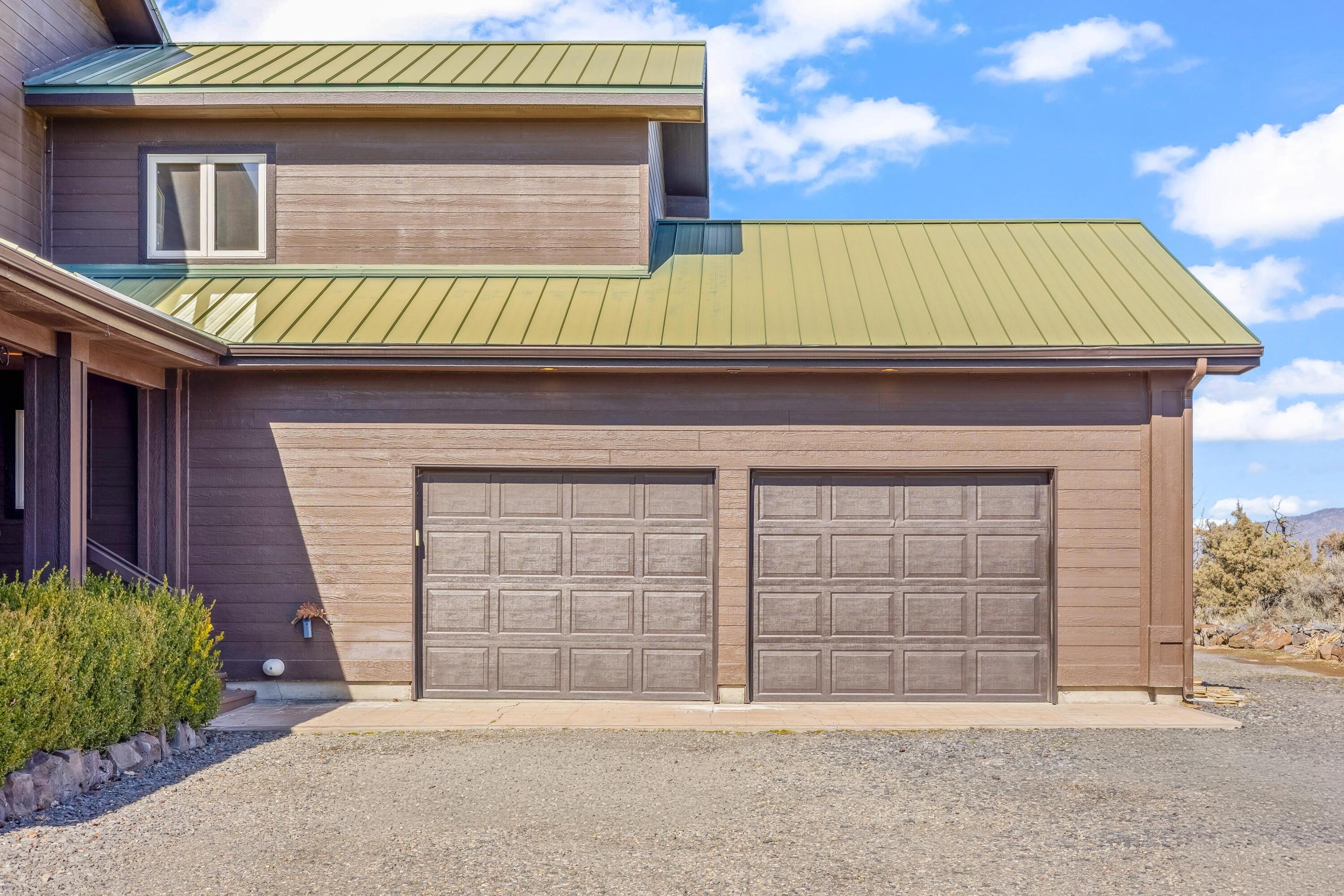 1164 Southwest Parrish Lane Powell Butte, OR 97753 - Photo 50 of 54 47