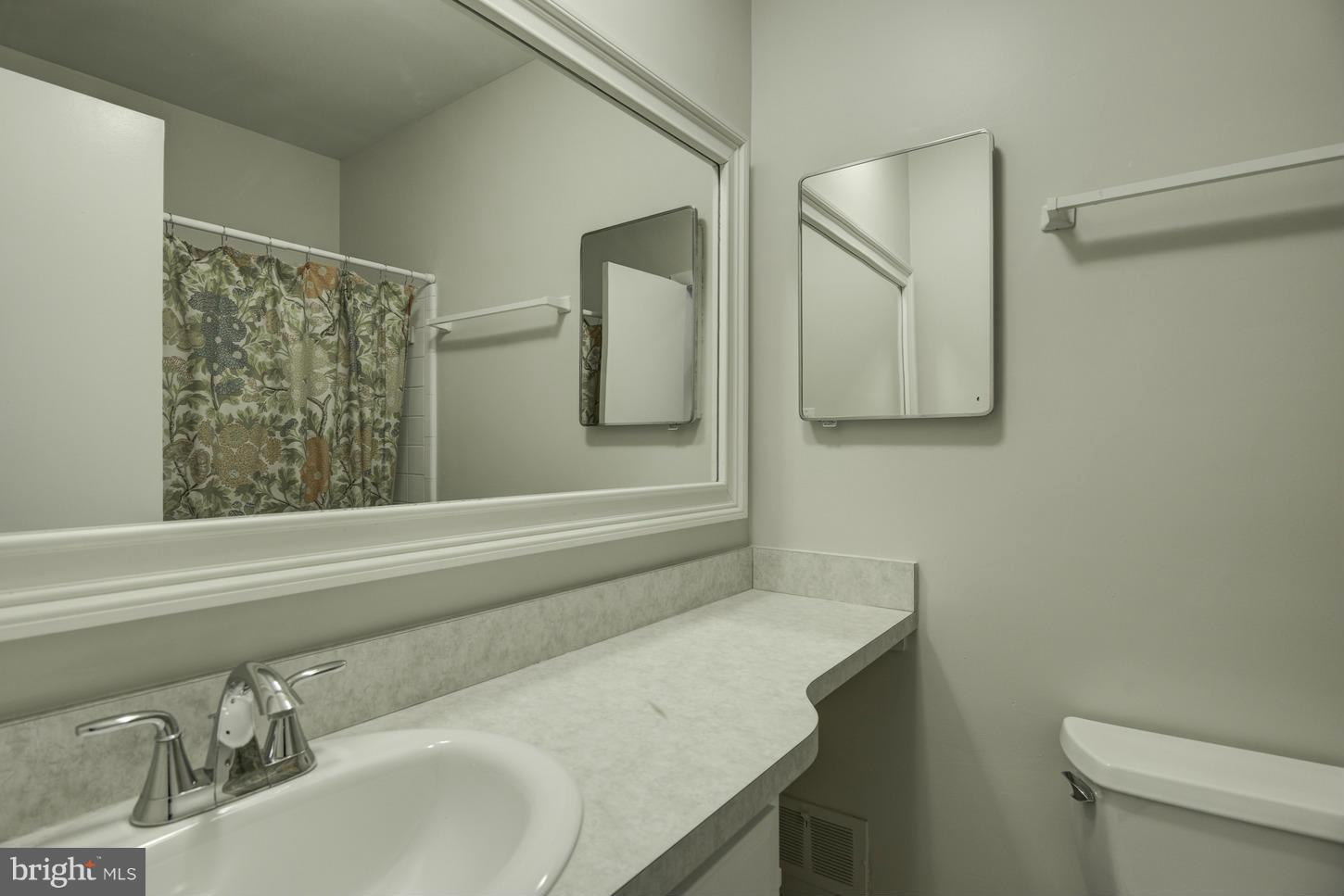 9815 Cherry Tree Lane Silver Spring, MD 20901 - Photo 13 of 21 Bath