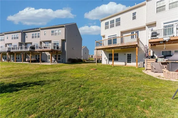 $2,800 | 209 Eagle Drive, Cranberry Township, PA 16066
