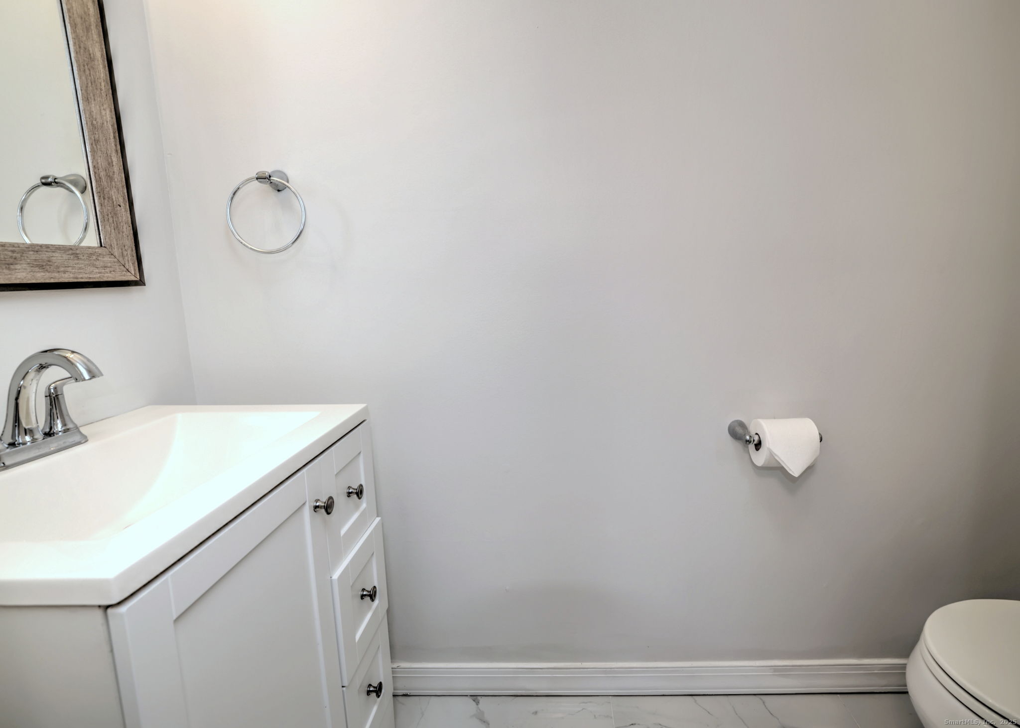 245 Sunnyridge Avenue, Unit 2 Fairfield, CT 06824 - Photo 23 of 35