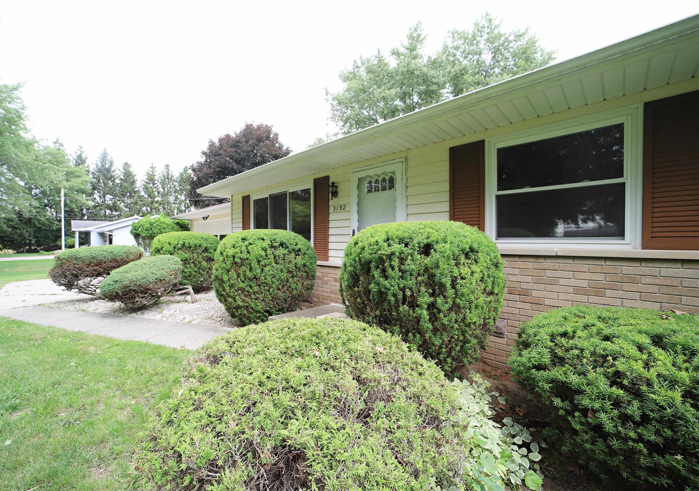 3192 Dillon Road Flushing, MI 48433 - Photo 2 of 28 50115092-1.JPG