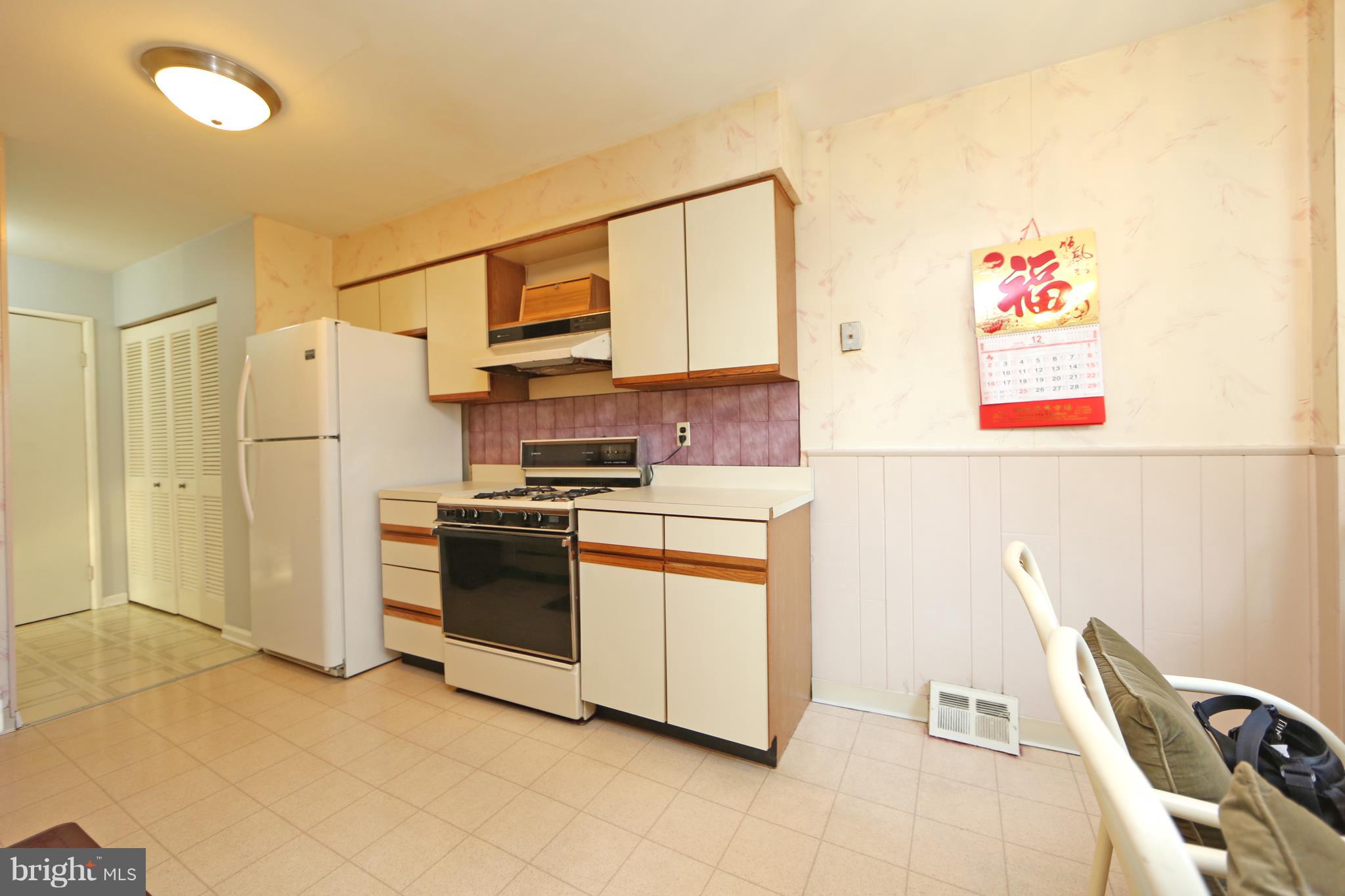 11723 Lockart Road Philadelphia, PA 19116 - Photo 11 of 31 Gallery Image 11