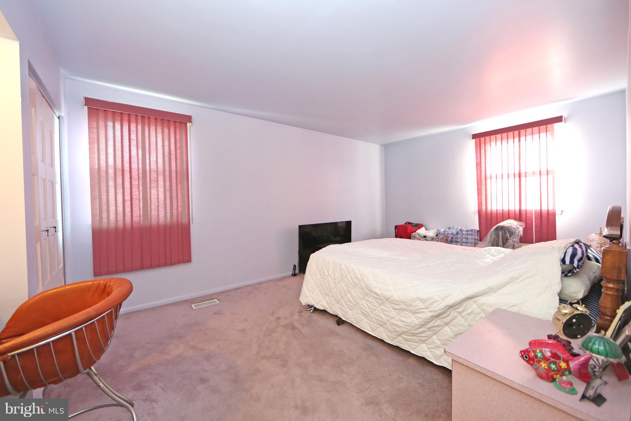 11723 Lockart Road Philadelphia, PA 19116 - Photo 25 of 31 Gallery Image 25