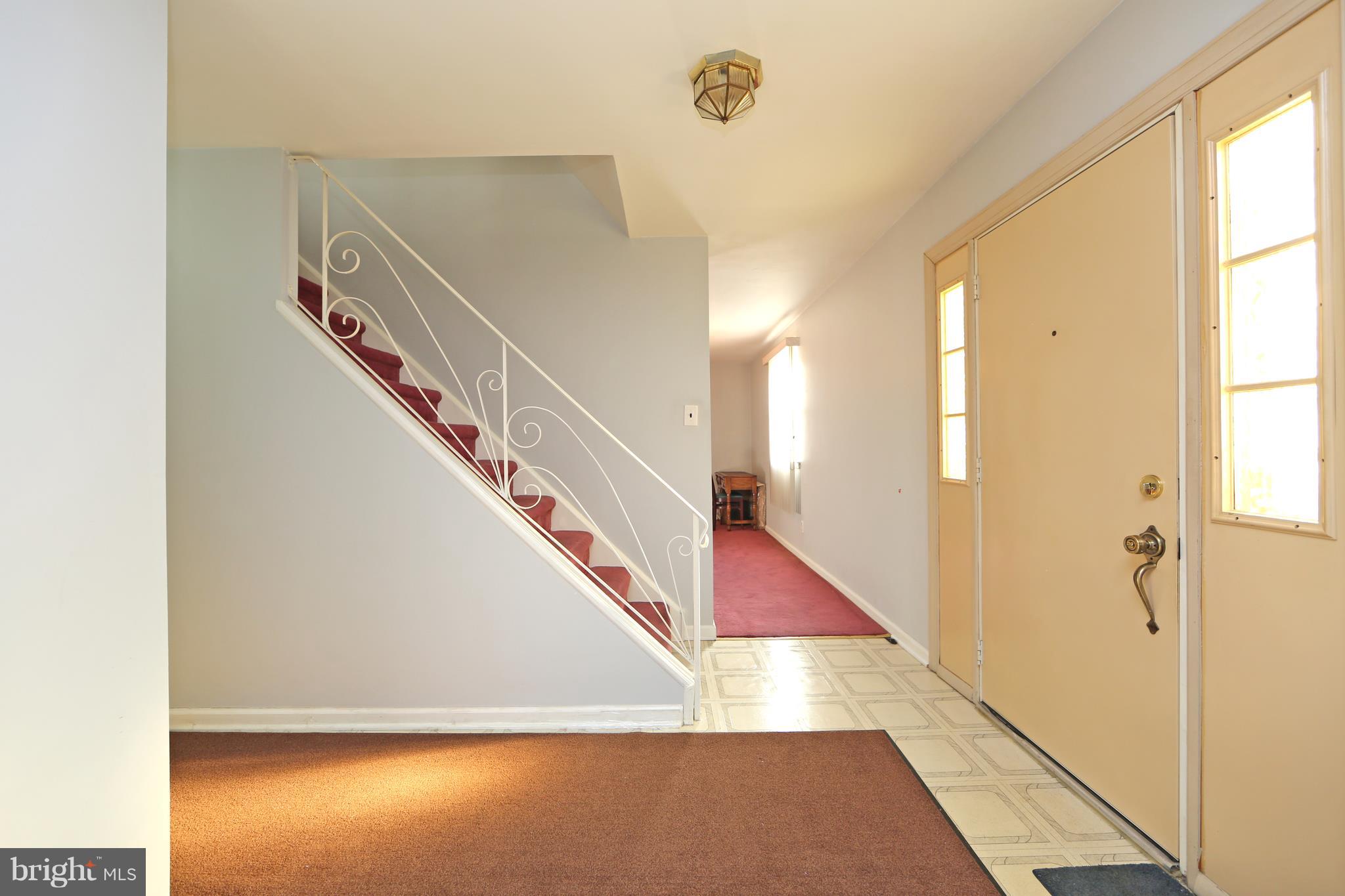 11723 Lockart Road Philadelphia, PA 19116 - Photo 6 of 31 Gallery Image 6