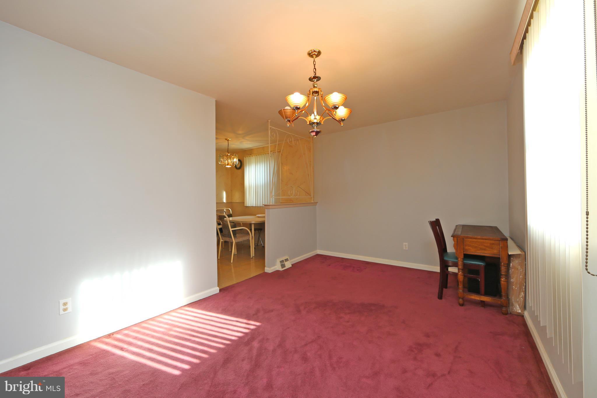 11723 Lockart Road Philadelphia, PA 19116 - Photo 7 of 31 Gallery Image 7