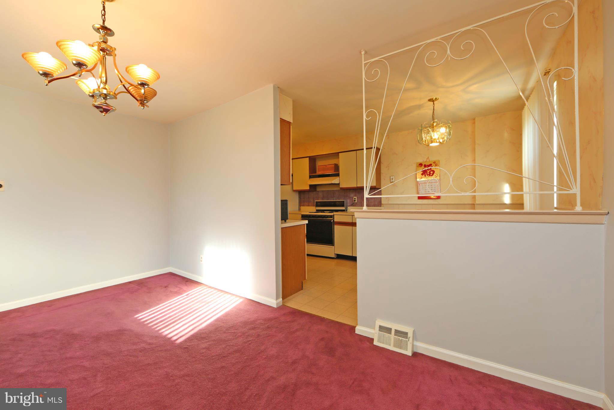11723 Lockart Road Philadelphia, PA 19116 - Photo 9 of 31 Gallery Image 9