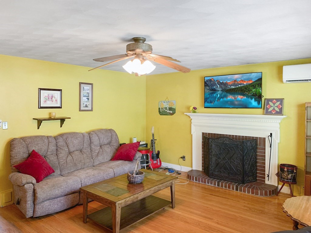 62 Cooper Street West Springfield, MA 01089 - Photo 15 of 40 Gallery Image 15