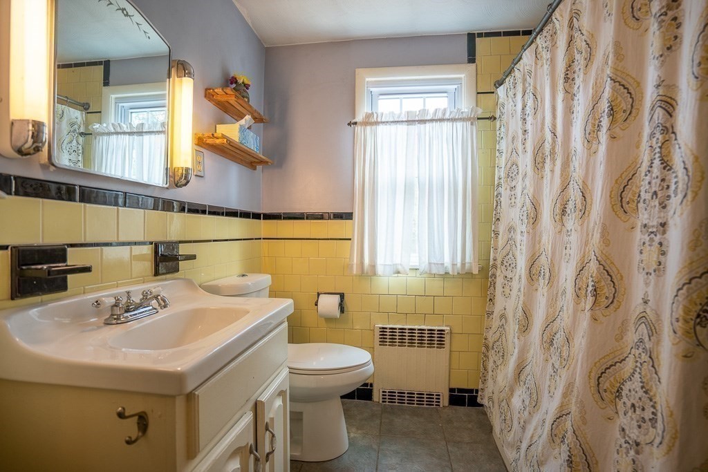62 Cooper Street West Springfield, MA 01089 - Photo 18 of 40 Gallery Image 18