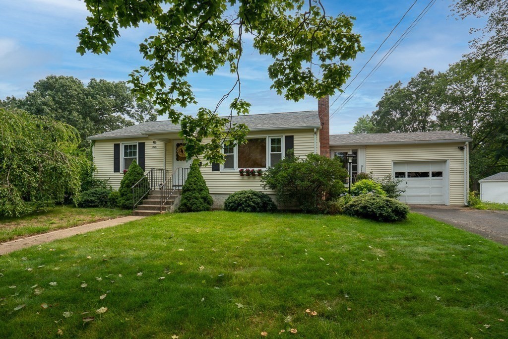 62 Cooper Street West Springfield, MA 01089 - Photo 2 of 40 Gallery Image 2