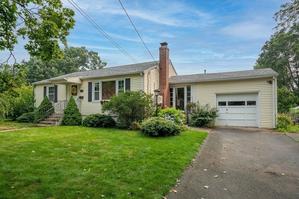 62 Cooper Street West Springfield, MA 01089 - Photo 4 of 40 Gallery Image 4