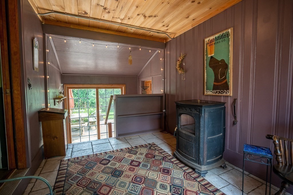 62 Cooper Street West Springfield, MA 01089 - Photo 5 of 40 Gallery Image 5