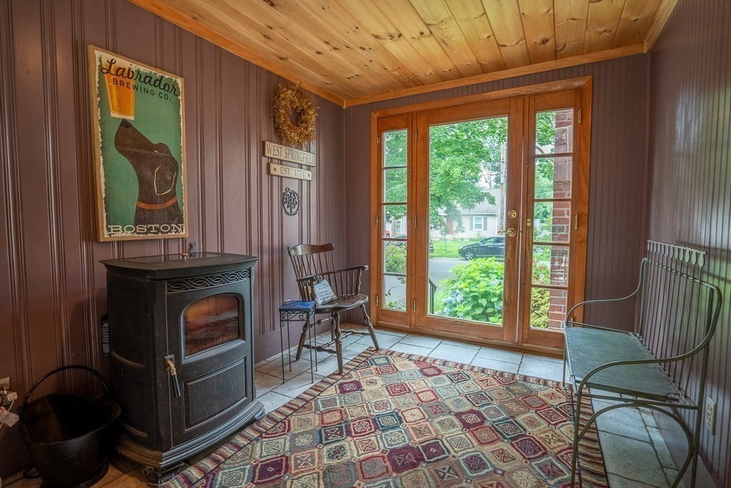 62 Cooper Street West Springfield, MA 01089 - Photo 6 of 40 Gallery Image 6
