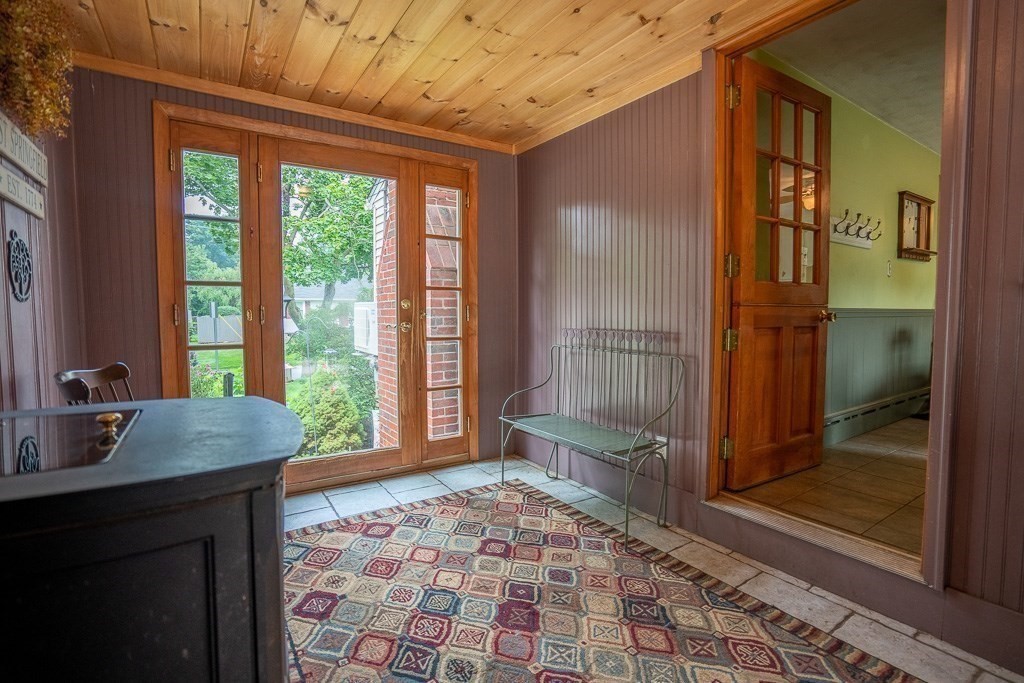 62 Cooper Street West Springfield, MA 01089 - Photo 7 of 40 Gallery Image 7