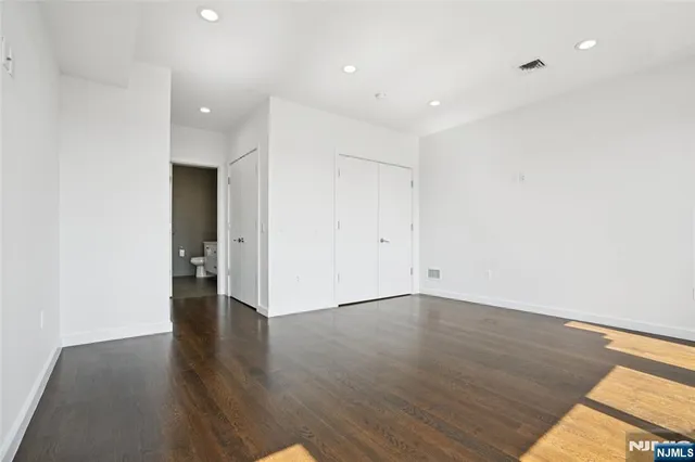 $1,699,000 | 714 Undercliff Avenue, Unit 714, Edgewater, NJ 07020