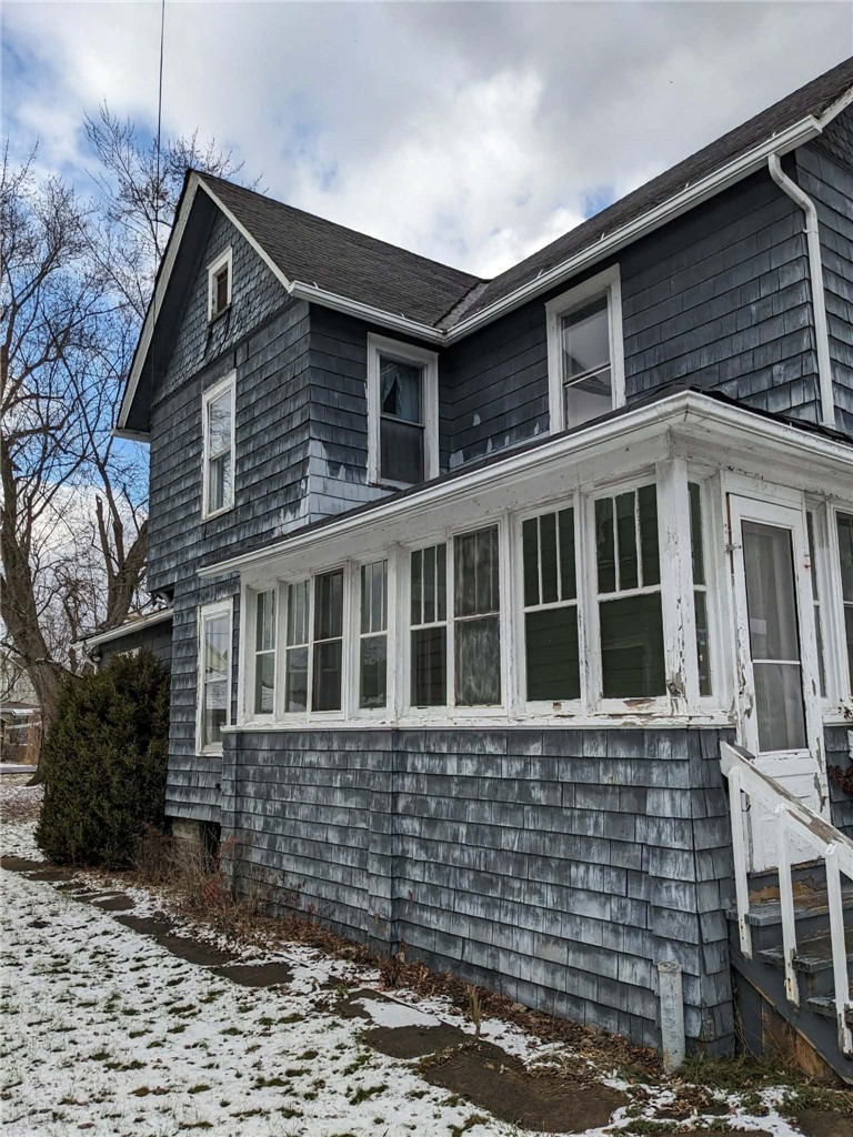229 Decatur Street Corning, NY 14830 - Photo 5 of 31