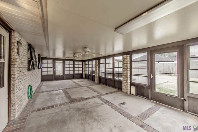 $265,000 | 306 Southdown W Boulevard, Houma, LA 70360