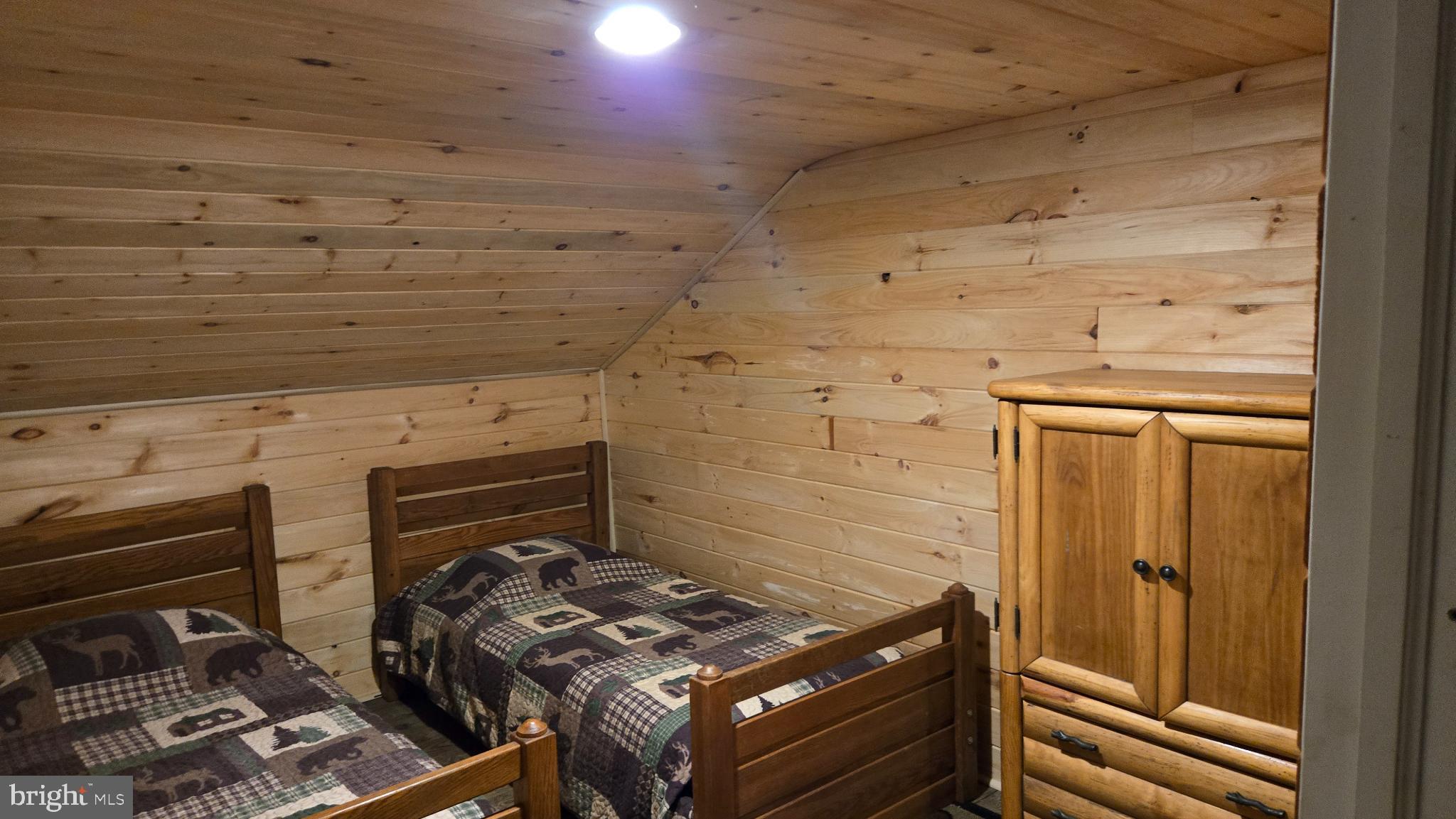 212 Thickhead Mountain Road Centre Hall, PA 16828 - Photo 24 of 28 a bathroom with a stove