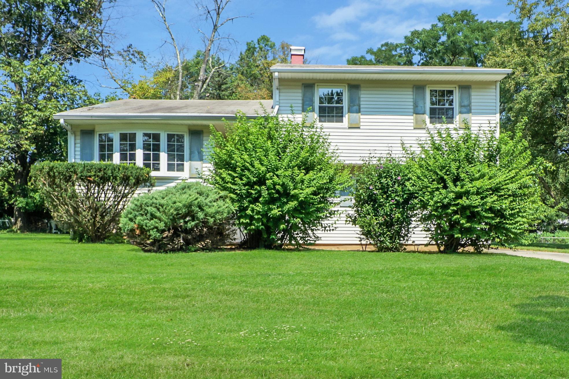 15 Bittersweet Road Trenton, NJ 08638 - Photo 3 of 36 Gallery Image 3