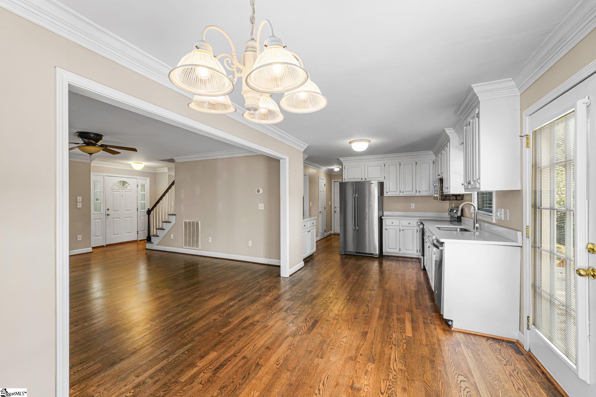 109 Deer Spring Lane Simpsonville, SC 29680 - Photo 8 of 43