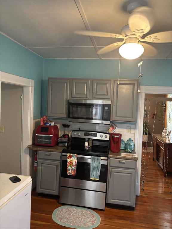 139 Tiffany Street Springfield, MA 01108 - Photo 9 of 17