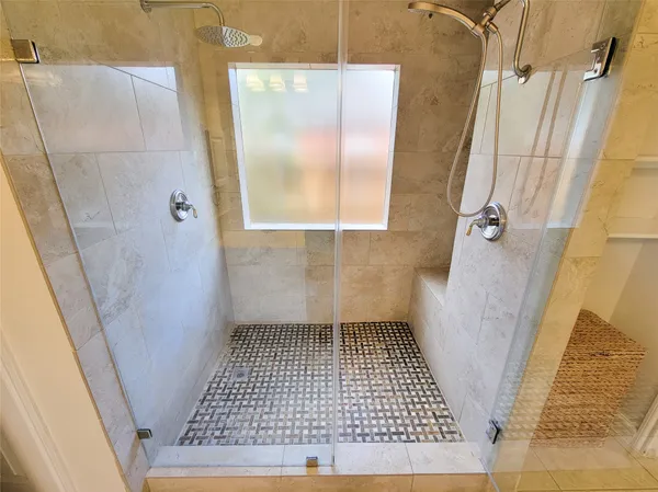 $2,200 | 15607 Tarpon Springs Court, Houston, TX 77095