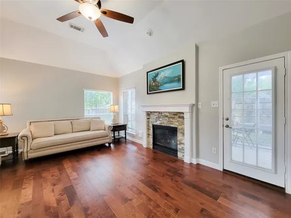 $2,200 | 15607 Tarpon Springs Court, Houston, TX 77095