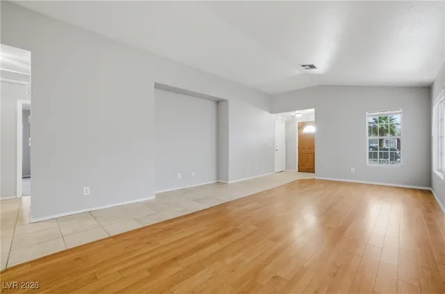 $1,950 | 5555 Airview Court, Las Vegas, NV 89113