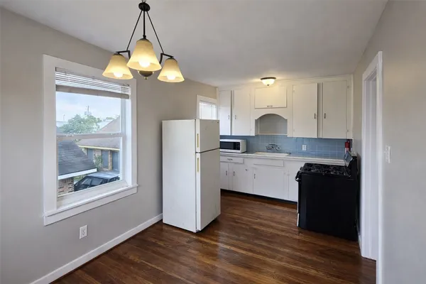 $850 | 1621 Wesley Street, Unit 1/2, Houston, TX 77023