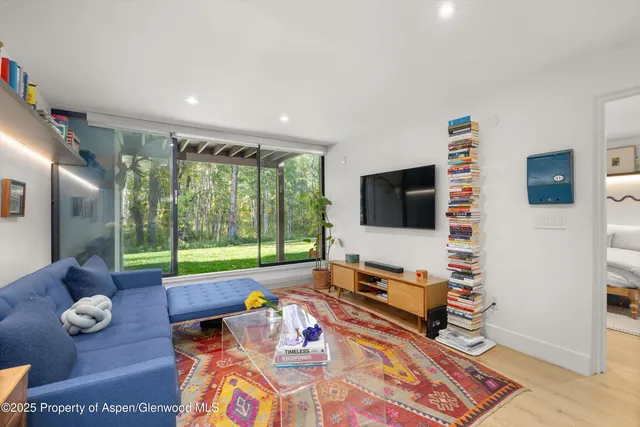 $2,200,000 | 416 Vine Street, Unit 416, Aspen, CO 81611