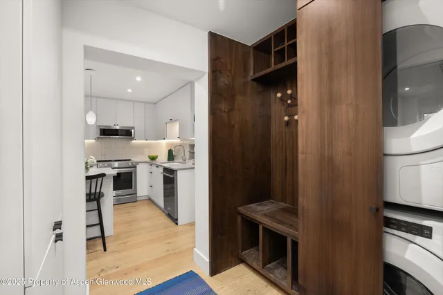 $2,200,000 | 416 Vine Street, Unit 416, Aspen, CO 81611