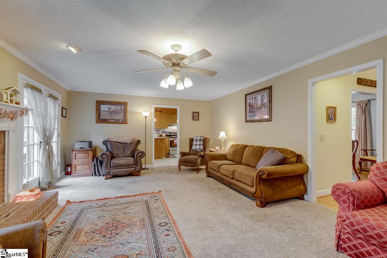 159 Mossie Smith Road Easley, SC 29642 - Photo 13 of 36 Gallery Image 13