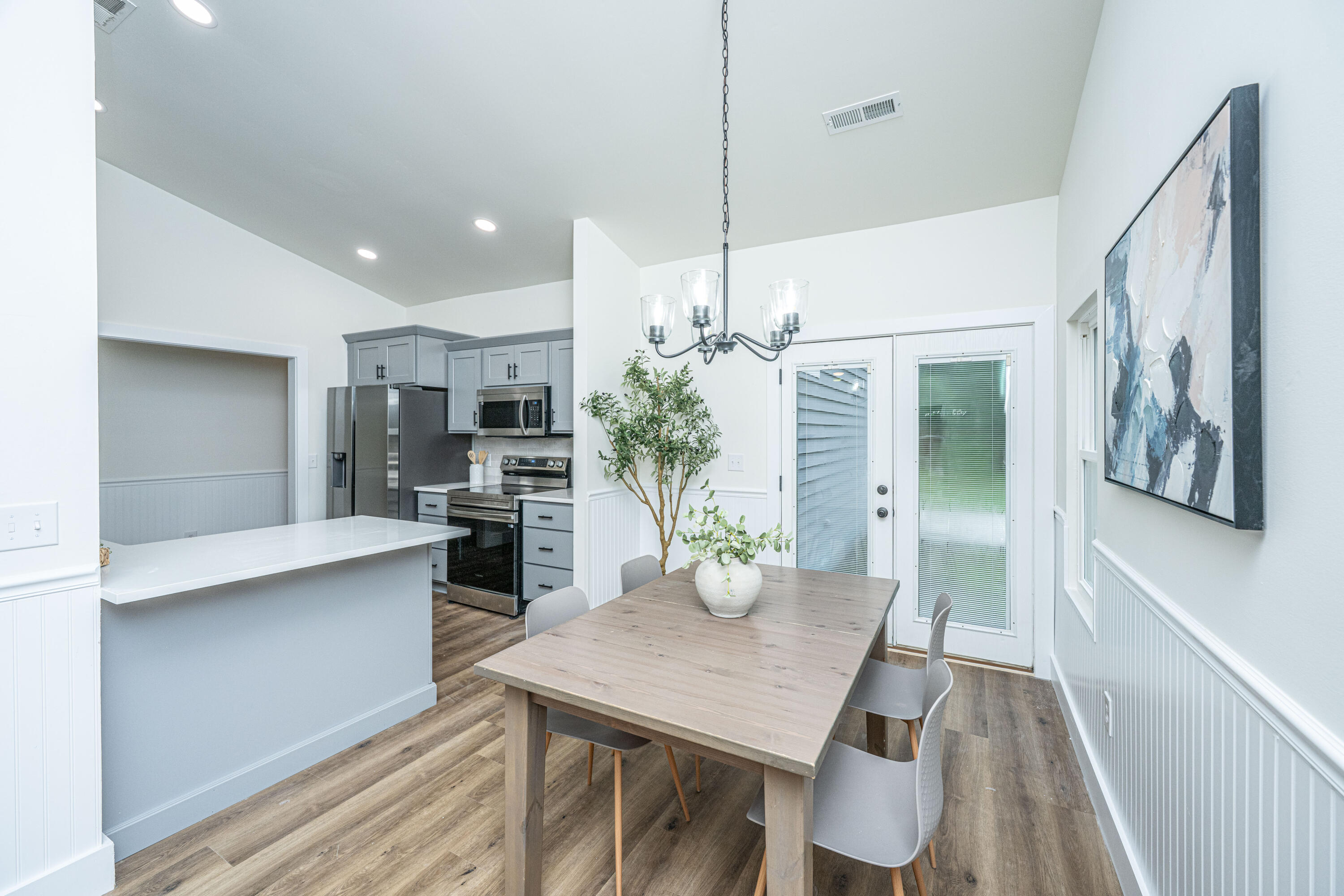 105 Glebe Road Summerville, SC 29485 - Photo 11 of 37 105GlebeRd012