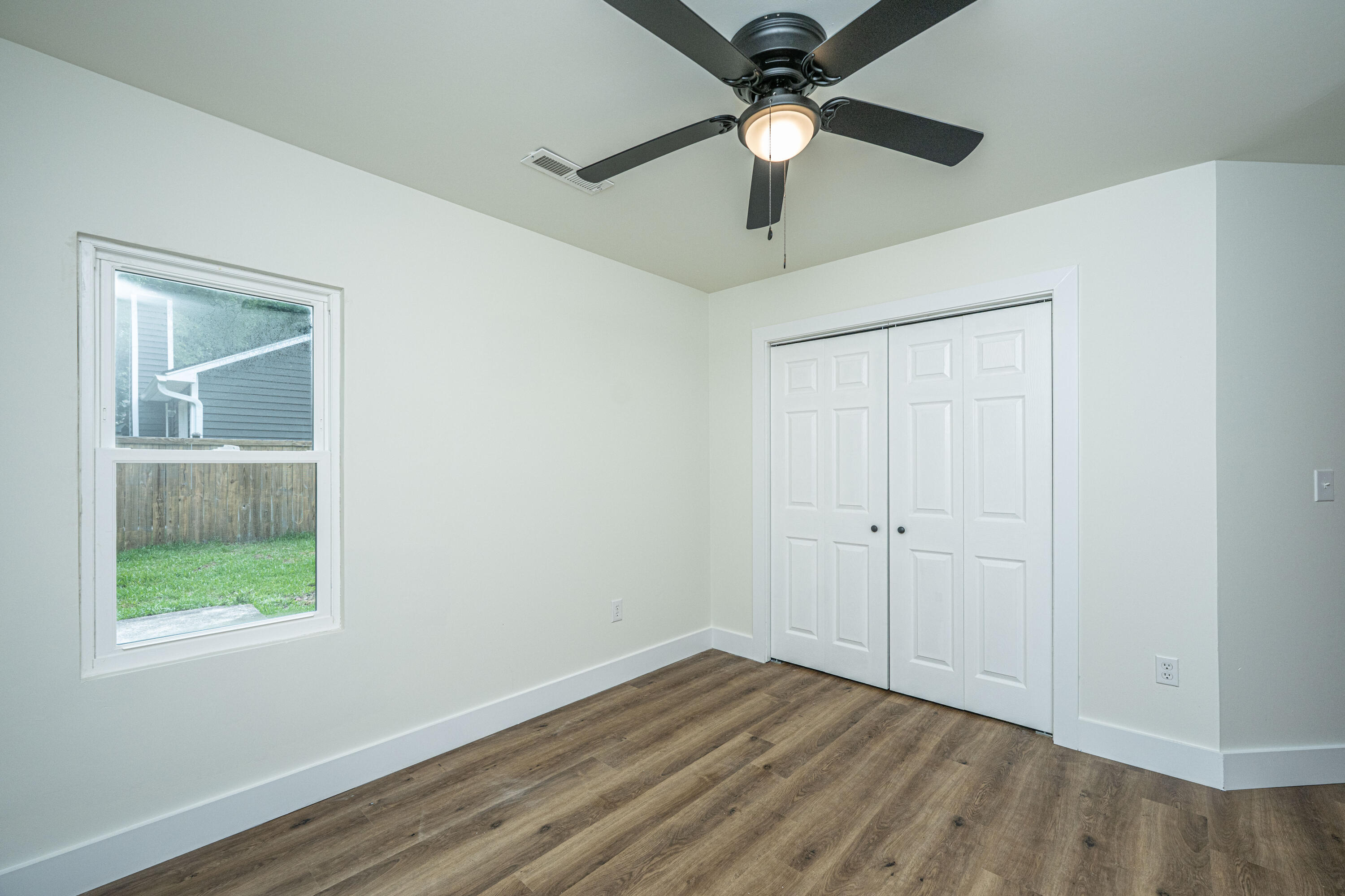 105 Glebe Road Summerville, SC 29485 - Photo 21 of 37 105GlebeRd026