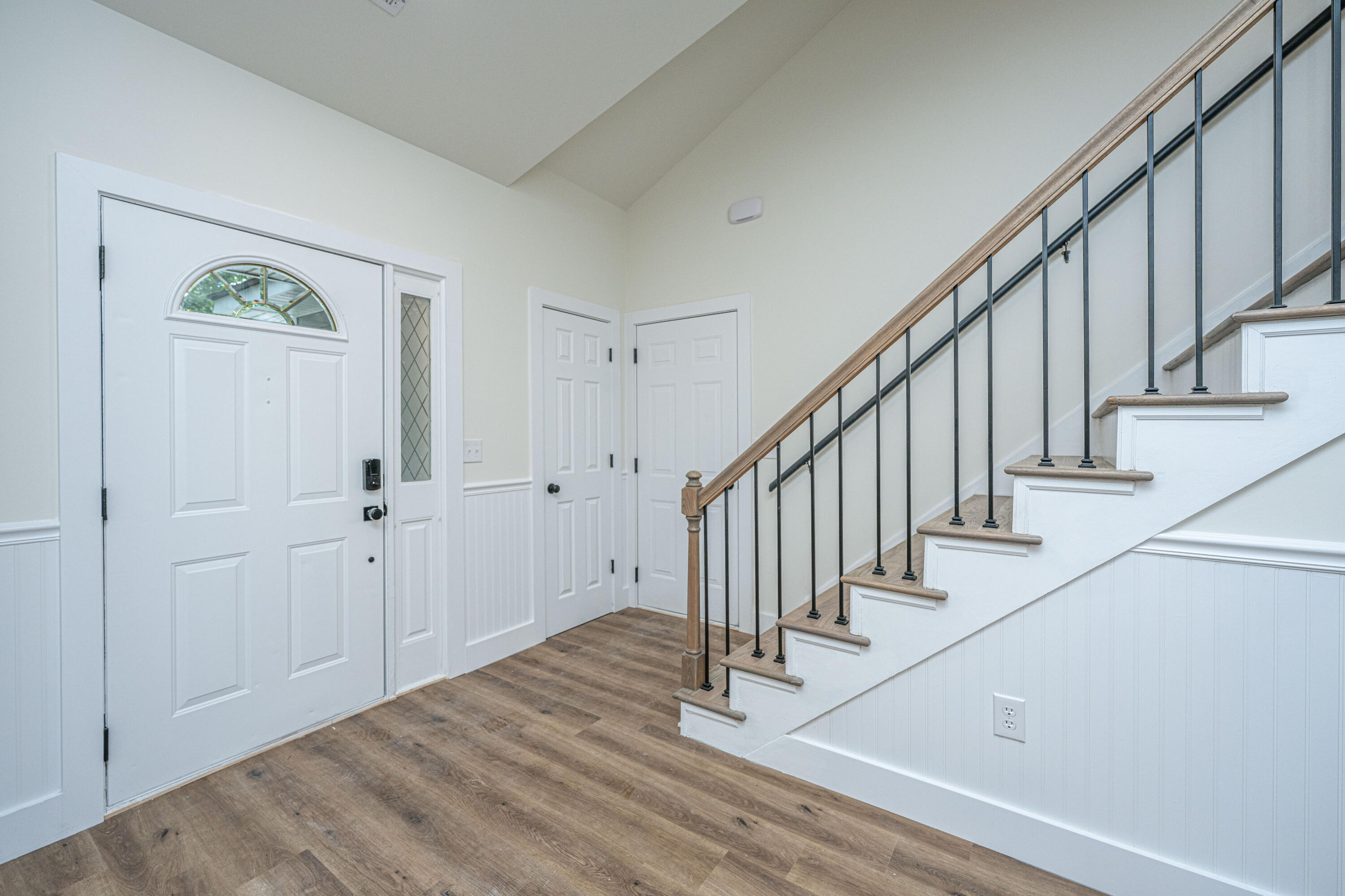 105 Glebe Road Summerville, SC 29485 - Photo 3 of 37 105GlebeRd004