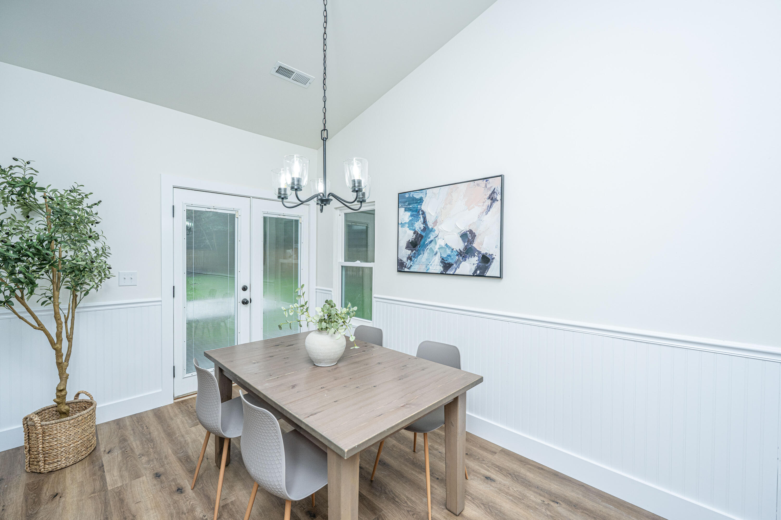 105 Glebe Road Summerville, SC 29485 - Photo 5 of 37 105GlebeRd009