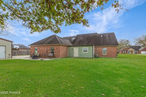 $329,000 | 151 Suzanne Dejean Drive, Opelousas, LA 70570