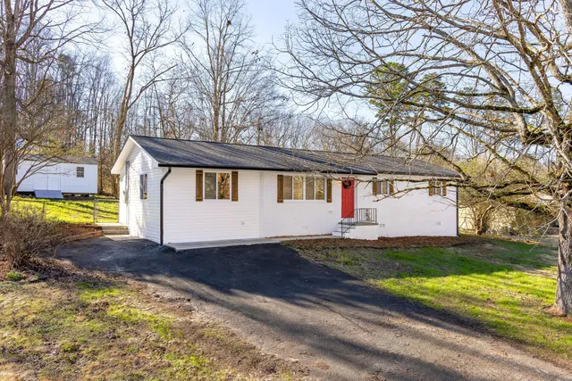 $285,000 | 1890 Plantation Drive Southeast, Cleveland, TN 37323