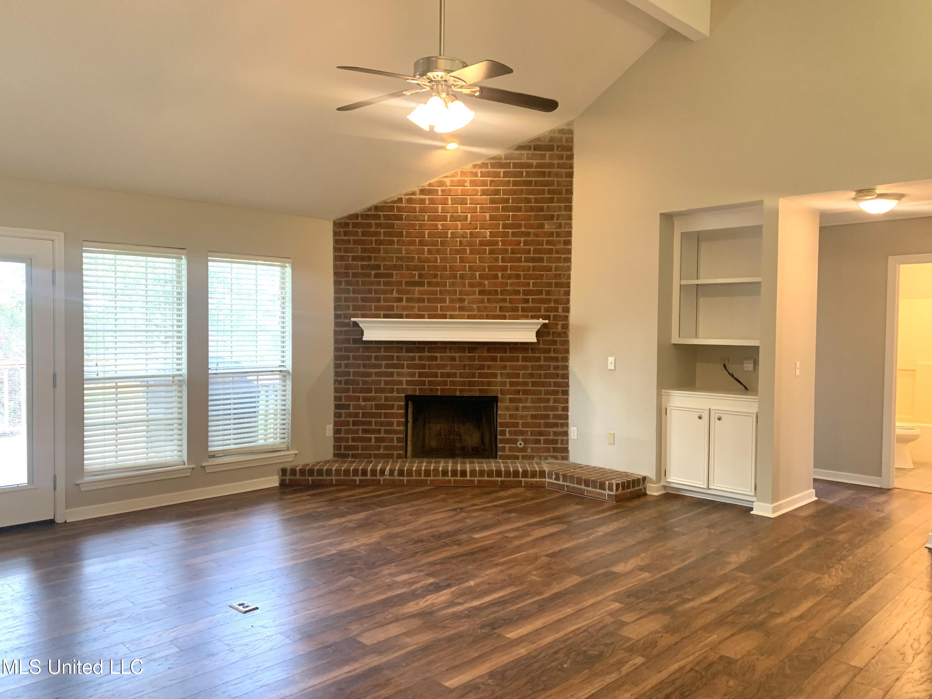709 Baytree Drive Flowood, MS 39232 - Photo 3 of 23 IMG_9349